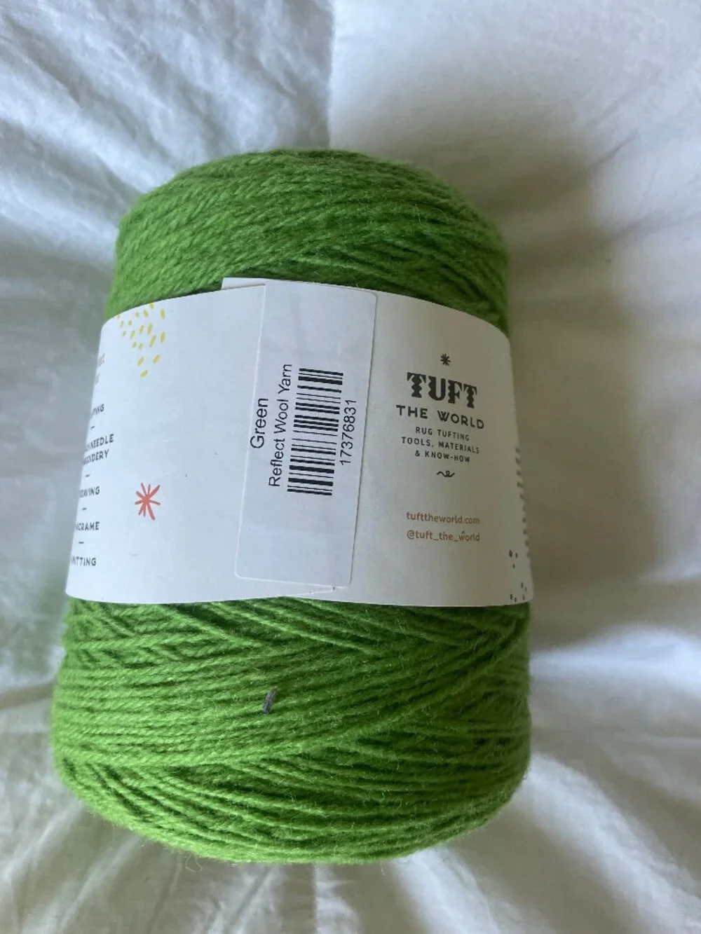 Tuft The World Reflect Wool Cone Yarn